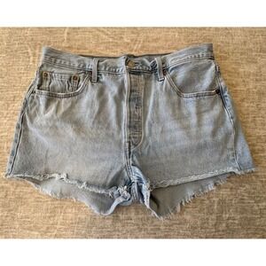 Levis‎ 501 Shorts Womens 33 Denim High Rise Raw Hem Button Fly 2" Inseam Beach